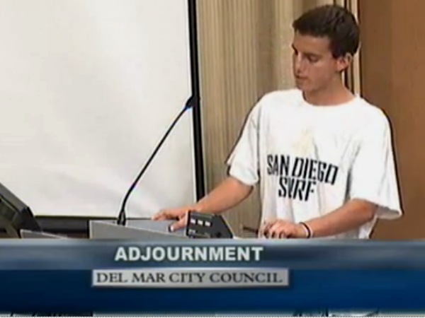 Senior Robby Gomez speaks up at city council meeting