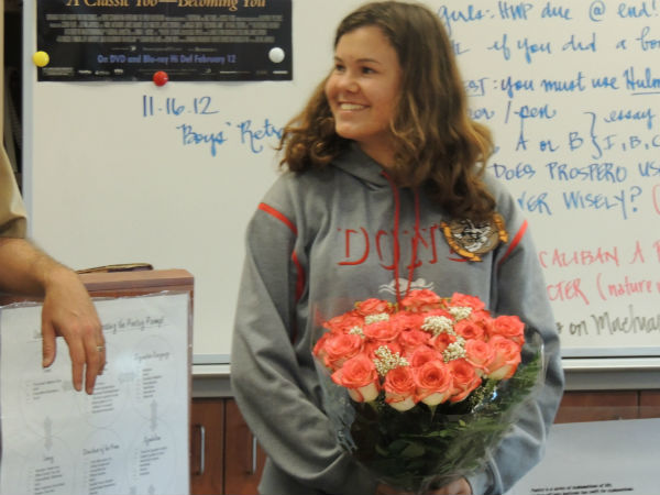 Marine father surprises daughter during English class