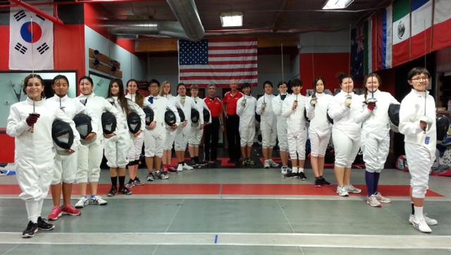 Varsity+Fencing+hopes+to+build+a+team+for+the+future