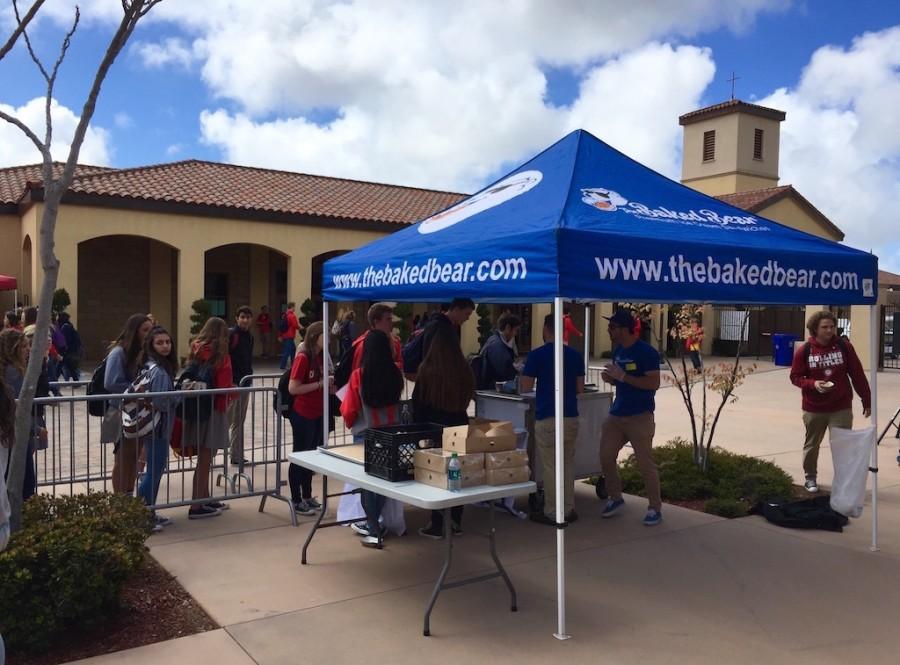 Cathedral Catholic’s Associated Student Body (ASB) hosted a Baked Bear extravaganza Thursday at lunch, offering students a choice of ice cream and cookie sandwiches for $5 in support of prom in April. Prom will be held at USD this year. 