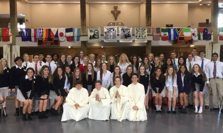 Cathedral+Catholic+High+School+Campus+Ministers+gather+for+a+picture+father+the+Ash+Wednesday+Liturgy.+Next+year%2C+Campus+Ministry+will+add+another+class%2C+Campus+Outreach%2C+in+addition+to+the+Liturgy%2C+Service%2C+and+Retreat+branches.