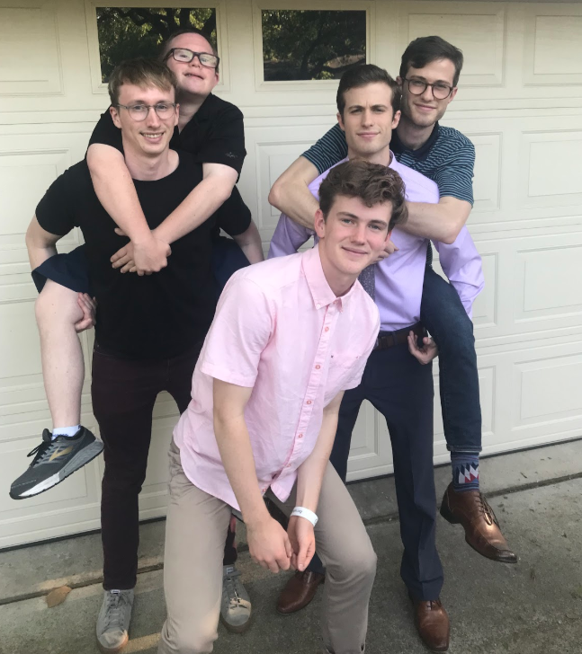 Cole Hume ‘20 celebrates the Easter in Dallas, Texas with his cousins. 
