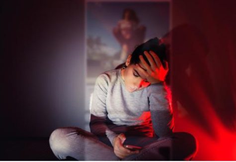 Teens constant use of social media causes them to feel depressed. These negative influences could lead to long term mental health problems.
