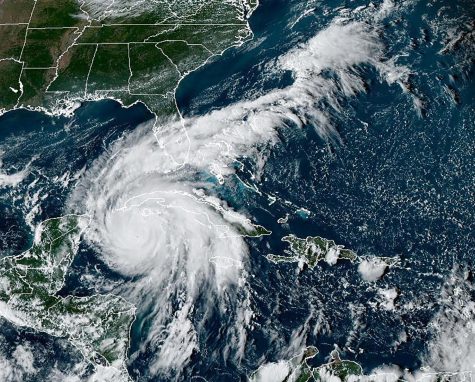 Hurricane Ian ravages Cuba. The storm has now swept over Florida.