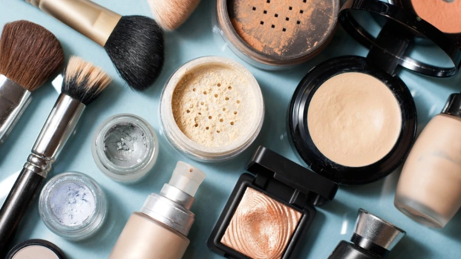 This image is an example of cosmetics that are used by many on a daily basis that could possibly contain harmful ingredients.