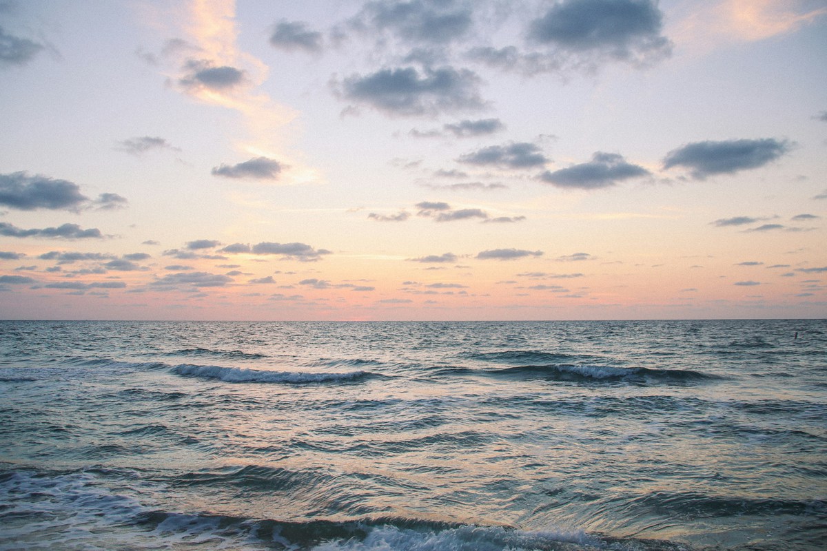 We can learn from the ocean, one of nature’s beautiful gifts. Just like the waves, a positive mindset helps us move forward through life’s challenges, steady and resilient.

Photo by Angela Leshchinskiy on Unsplash