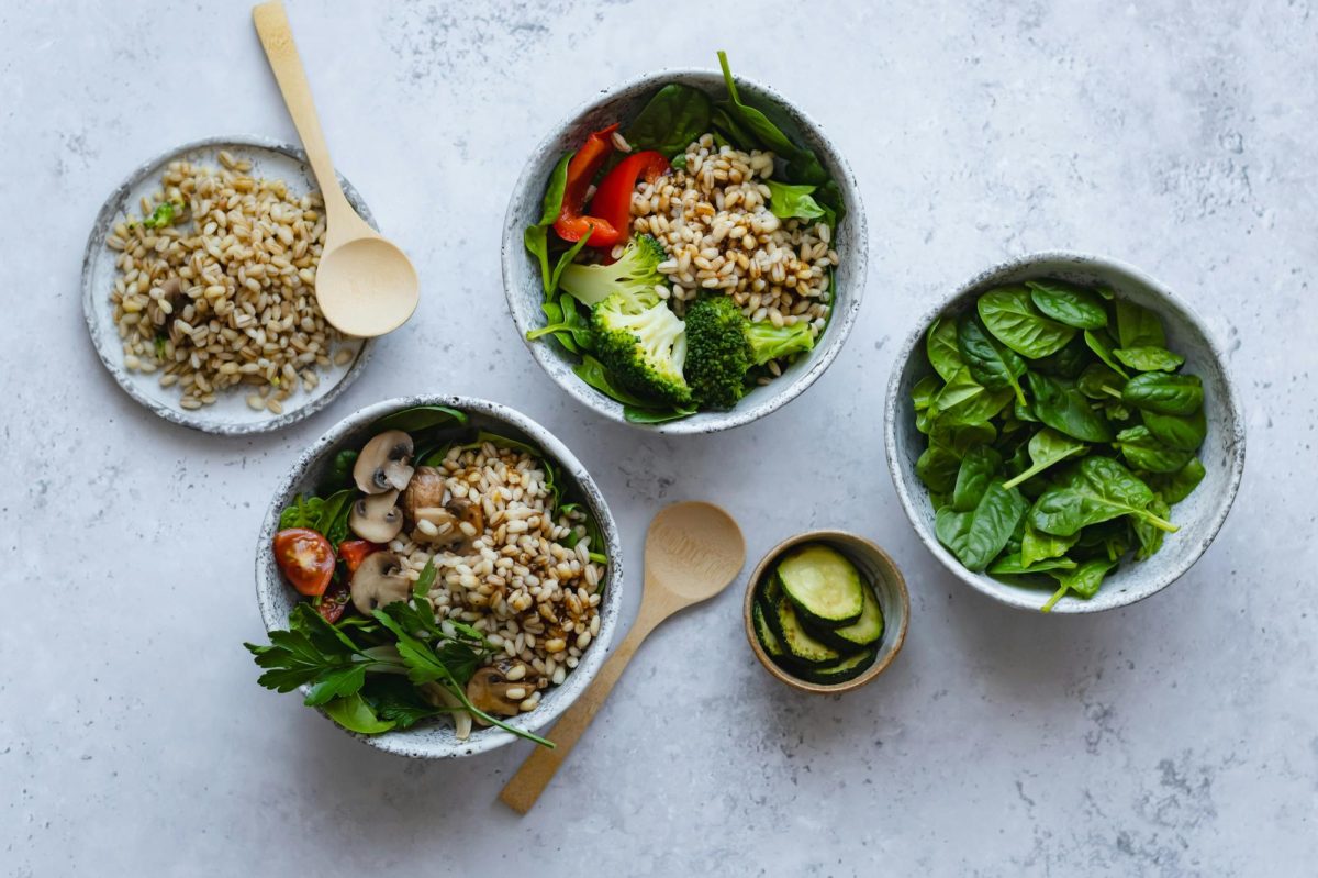 This spread of nutritious foods capture the essence of the 80% of the 80/20 diet rule. 

Photo by Monika Grabkowska on Unsplash